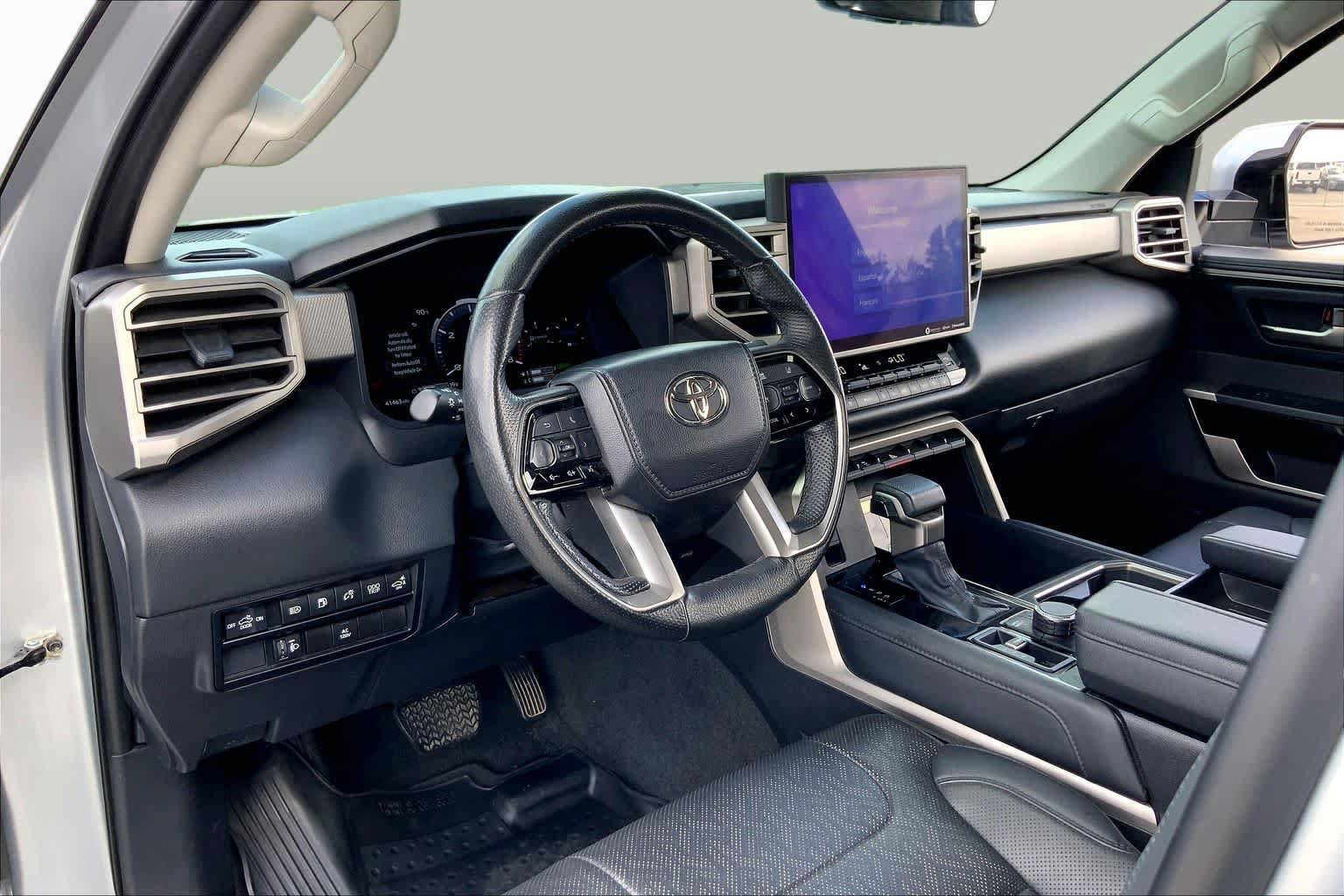 Used 2023 Toyota Tundra Limited w/ Power Package AWD/4WD image 17