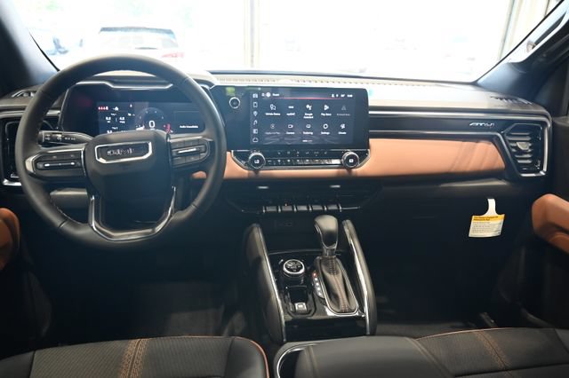 New 2026 GMC Canyon AT4 AWD/4WD image 14