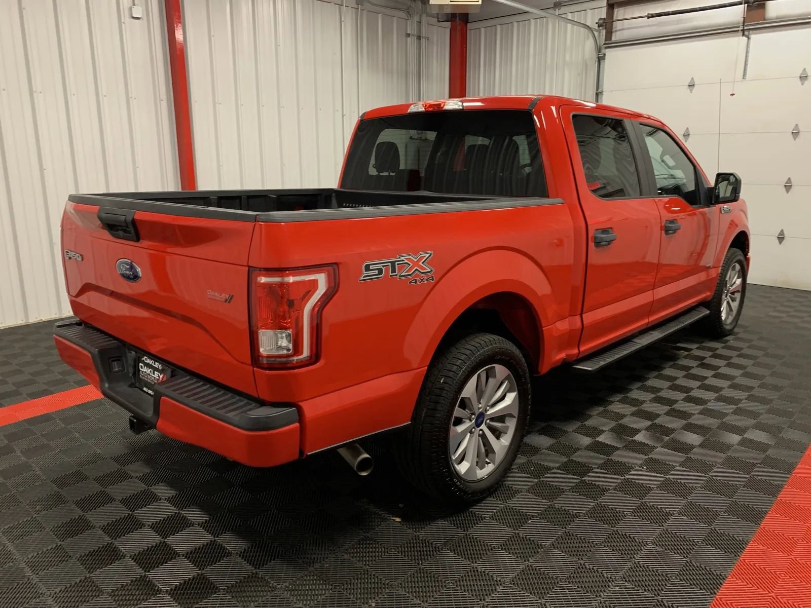 Used 2017 Ford F150 XL w/ Equipment Group 101A Mid image 3