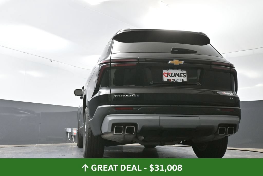 Used 2024 Chevrolet Traverse LT FWD image 33
