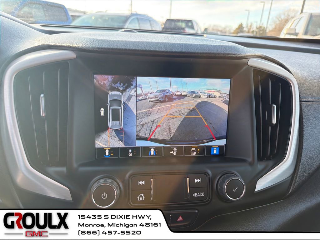 Used 2022 GMC Terrain SLT w/ Tech Package image 20