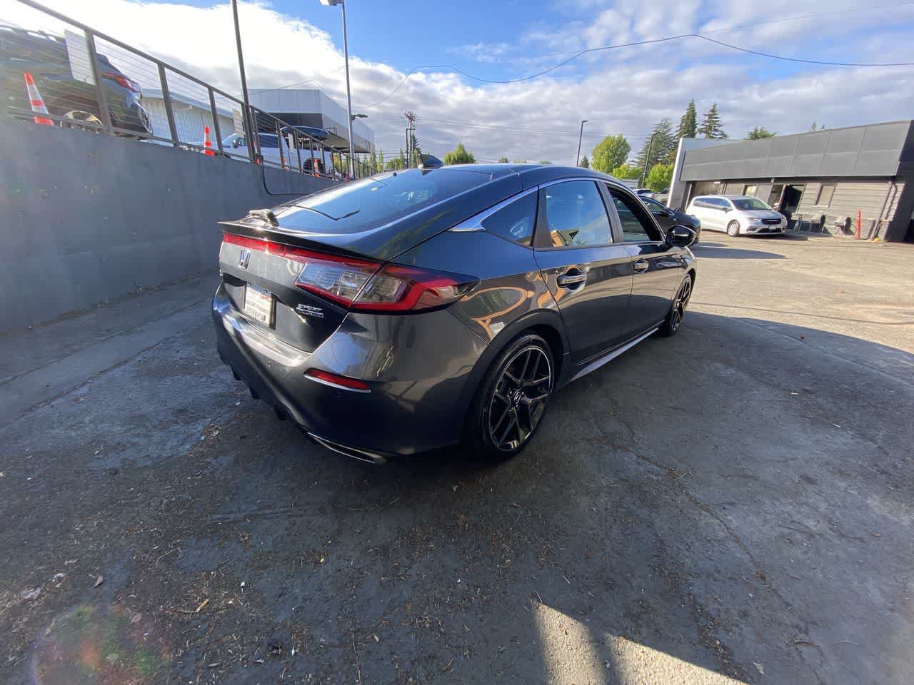 Used 2022 Honda Civic Sport Touring image 6