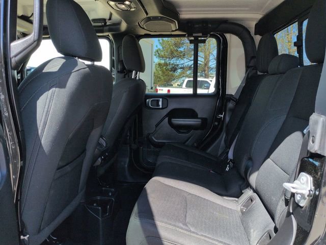 Used 2021 Jeep Gladiator Sport image 17