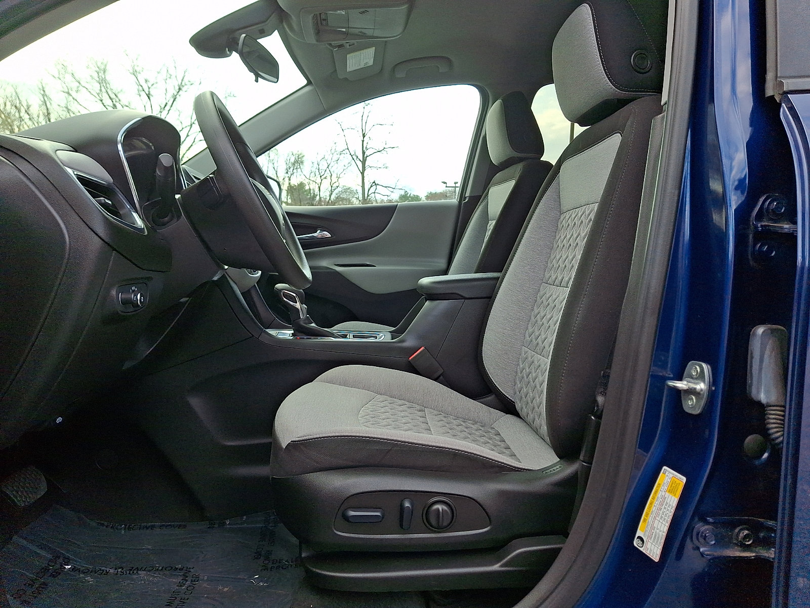 Used 2023 Chevrolet Equinox LS w/ LS Convenience Package image 13