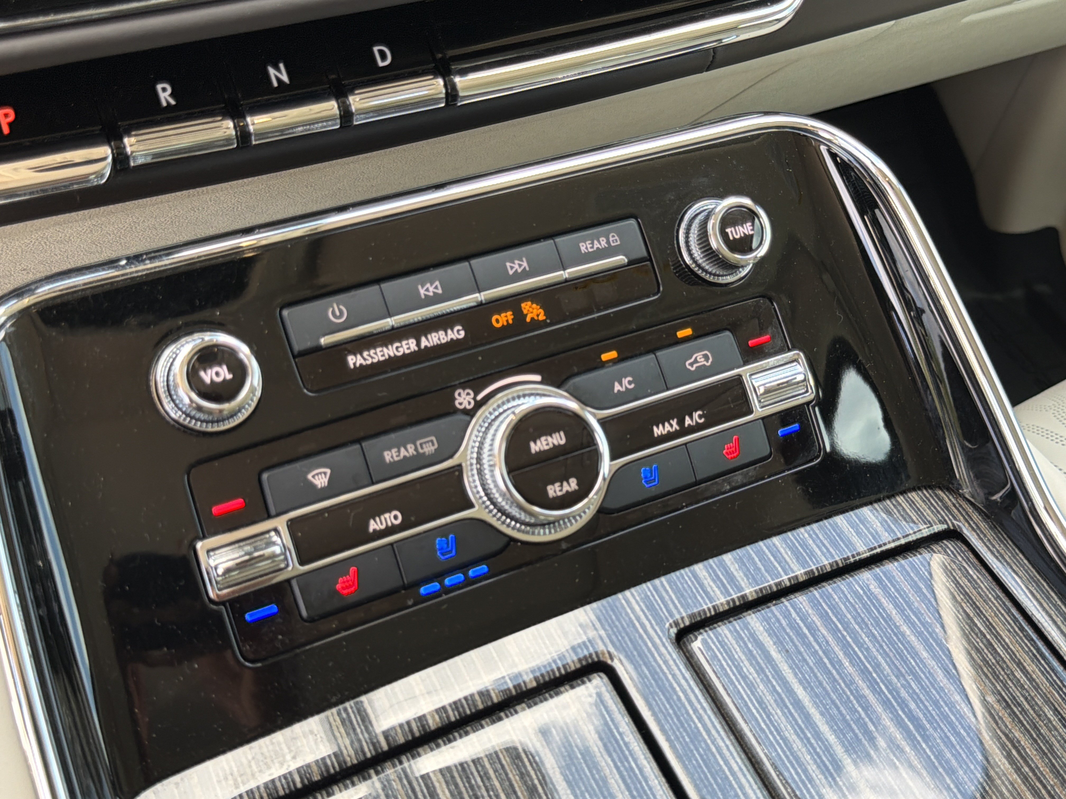 Used 2023 Lincoln Navigator L Black Label AWD/4WD image 33