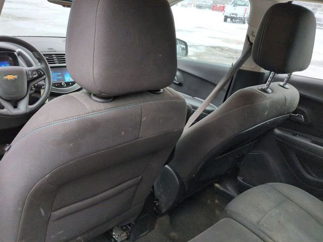 Used 2015 Chevrolet Trax LS image 26
