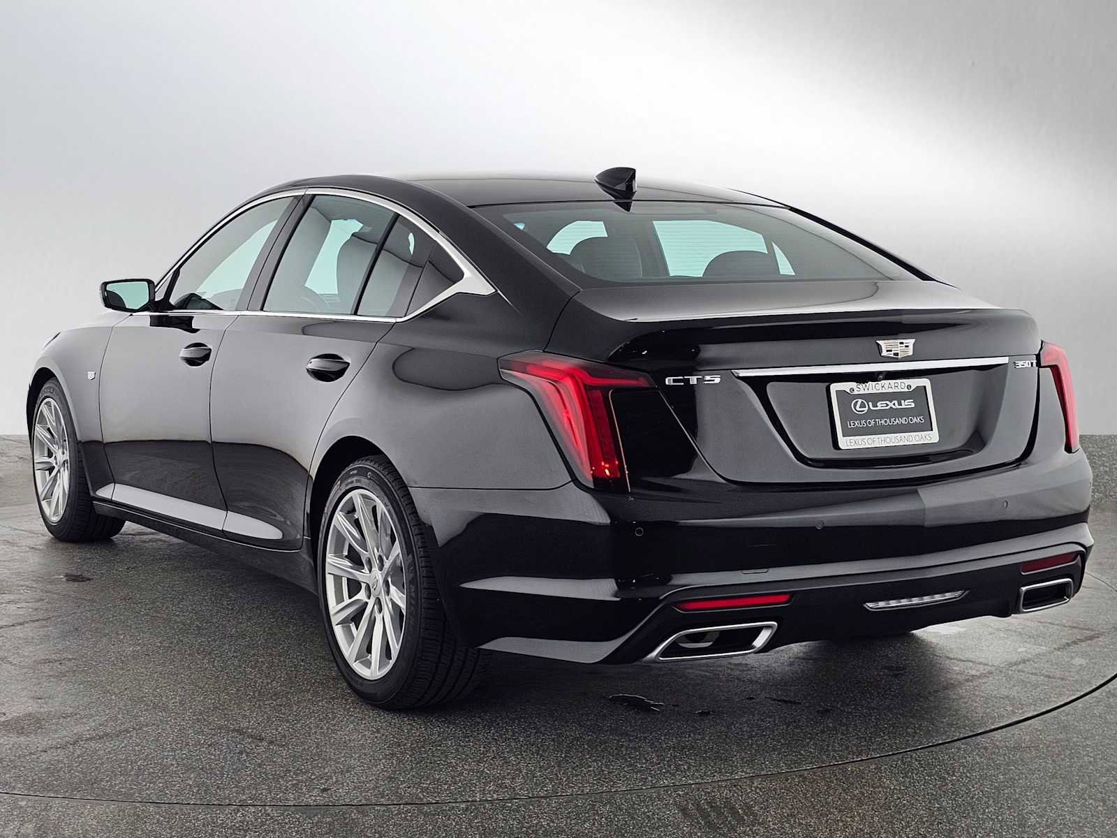 Used 2023 Cadillac CT5 Luxury image 5
