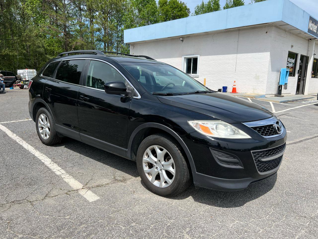 Used 2011 MAZDA CX-9 Touring w/ Moonroof & Bose Audio Pkg image 2