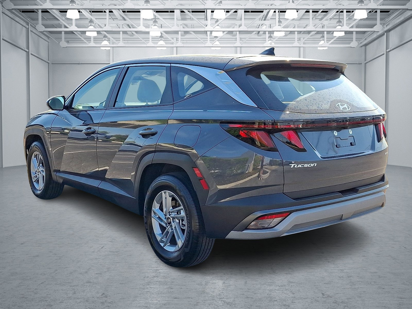 Certified 2025 Hyundai Tucson SE image 4