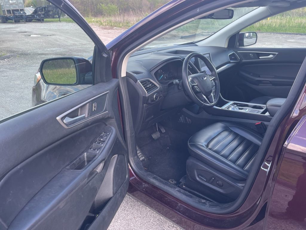 Used 2024 Ford Edge SEL w/ Convenience Package image 13