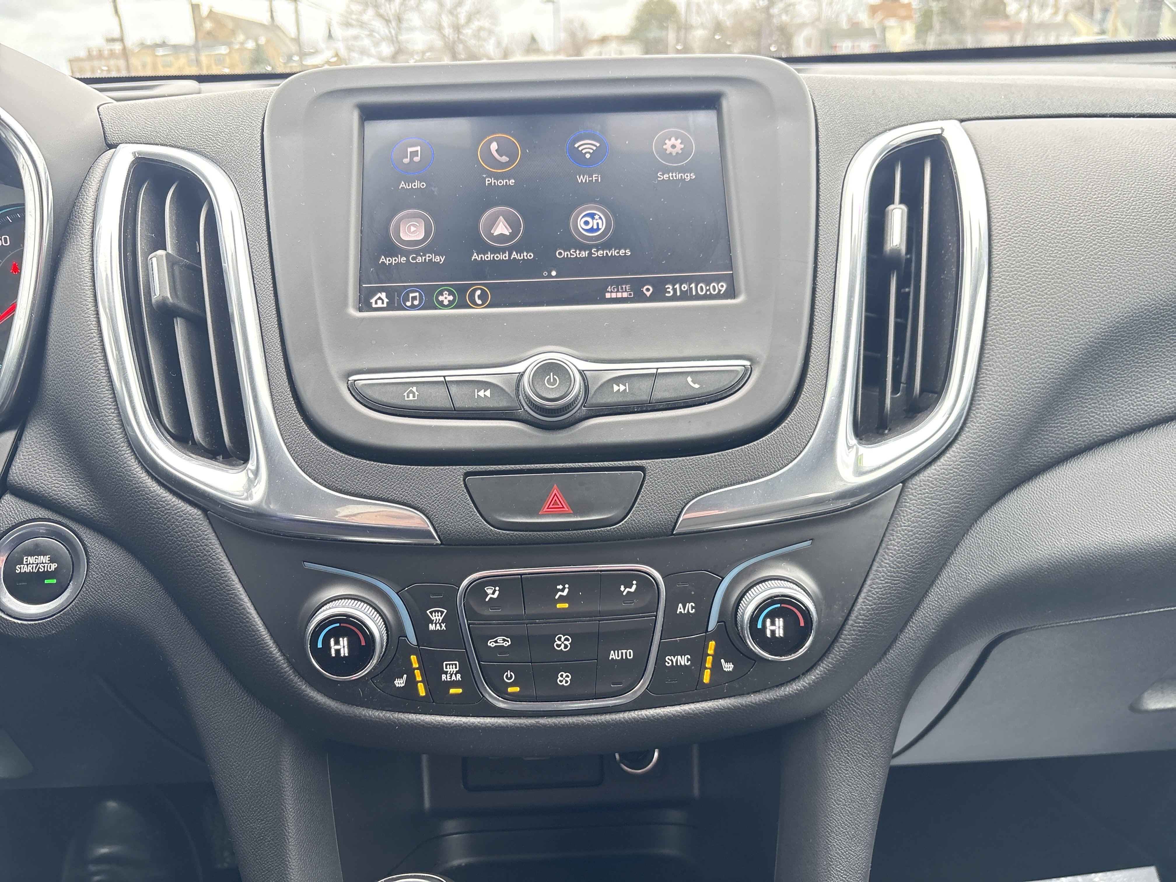 Used 2021 Chevrolet Equinox LT image 25