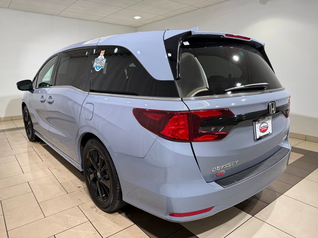 Used 2023 Honda Odyssey Sport image 3