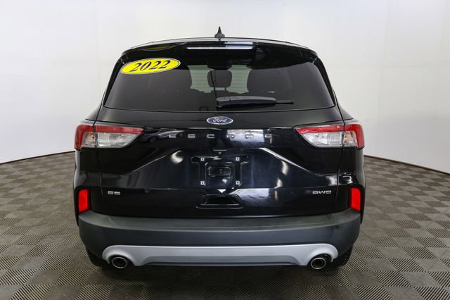 Used 2022 Ford Escape SE w/ Cold Weather Package AWD/4WD image 8