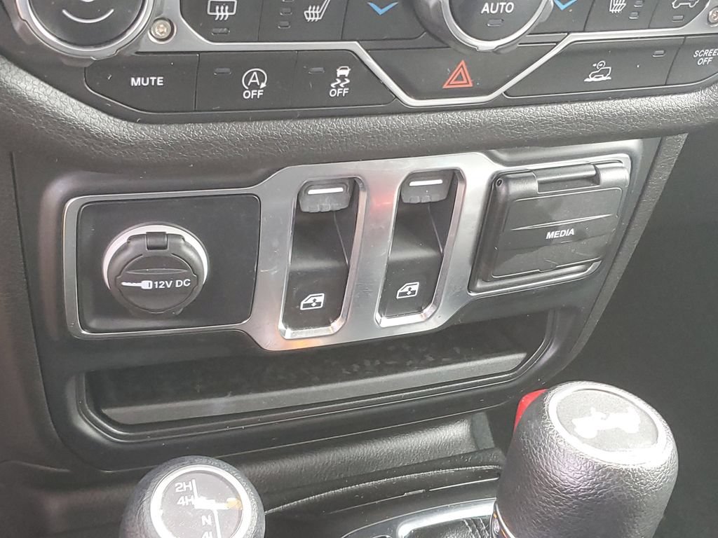 Certified 2024 Jeep Wrangler Sport AWD/4WD image 24
