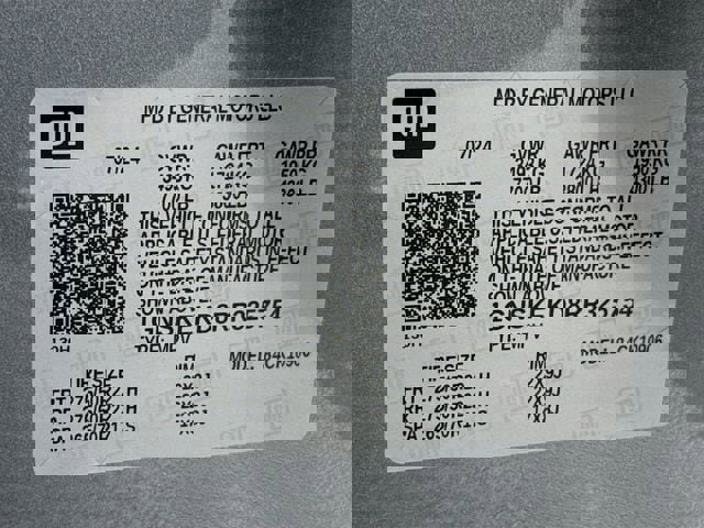 Used 2024 Chevrolet Suburban RST w/ Luxury Package image 33