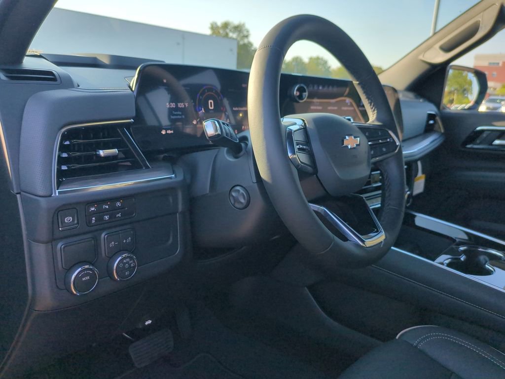 New 2026 Chevrolet Suburban Premier image 10