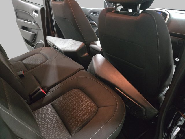 Used 2018 GMC Canyon SLE image 12