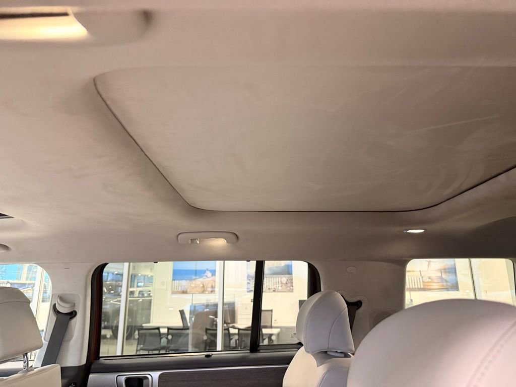 Used 2025 Hyundai Santa Fe Calligraphy image 27