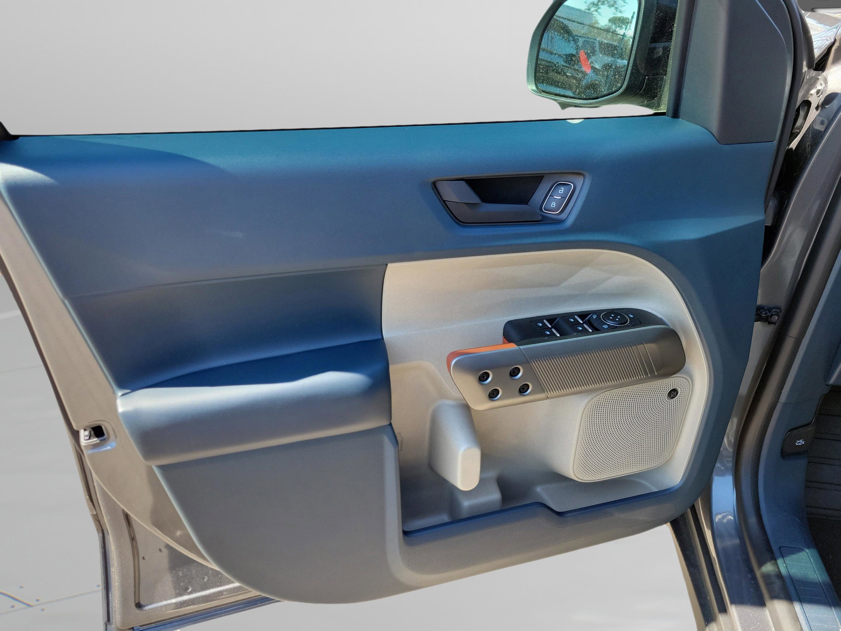 New 2026 Ford Maverick Lariat w/ 4K Tow Package image 6