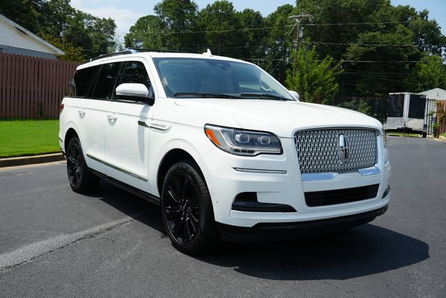 Used 2024 Lincoln Navigator Reserve AWD/4WD image 1