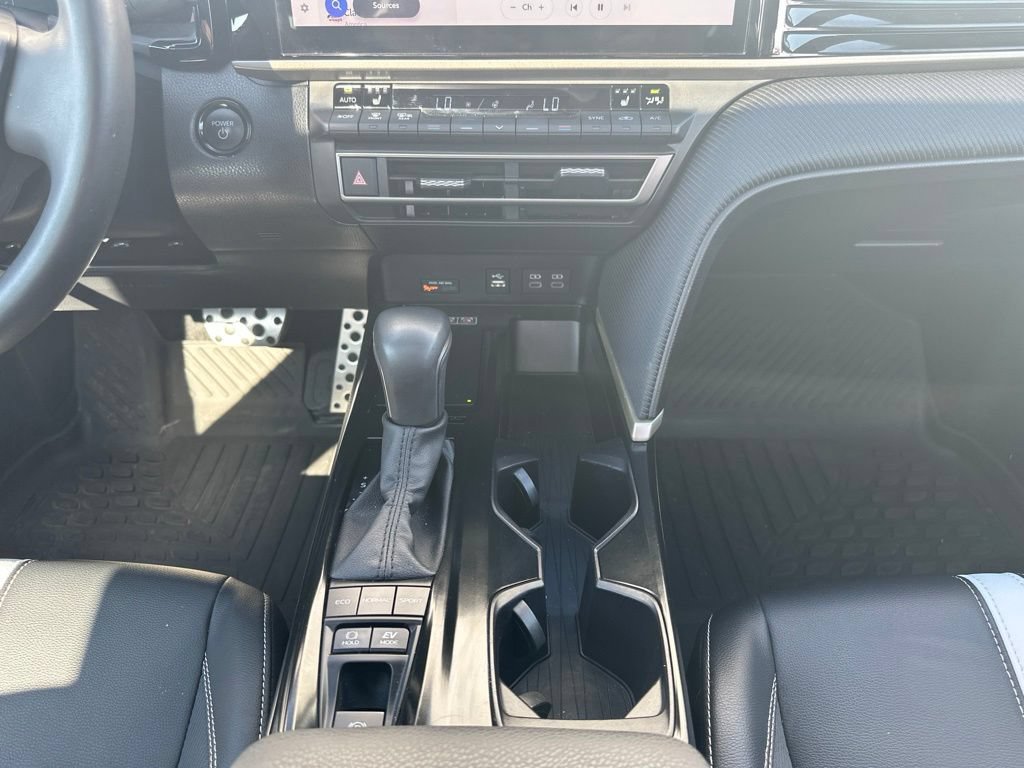 Used 2025 Toyota Camry SE w/ Multimedia Upgrade Package FWD image 35