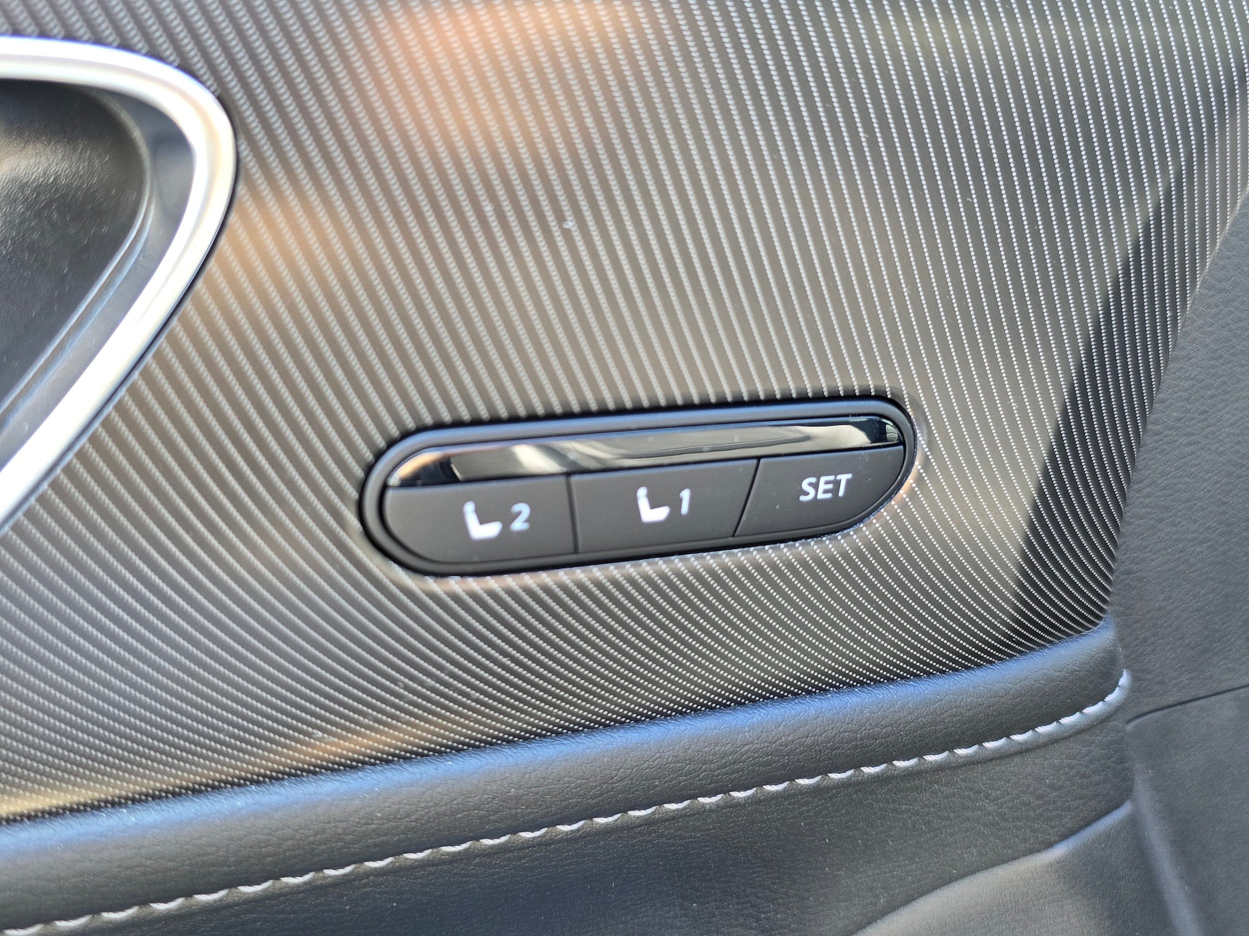 Used 2025 INFINITI QX80 Luxe AWD/4WD image 19