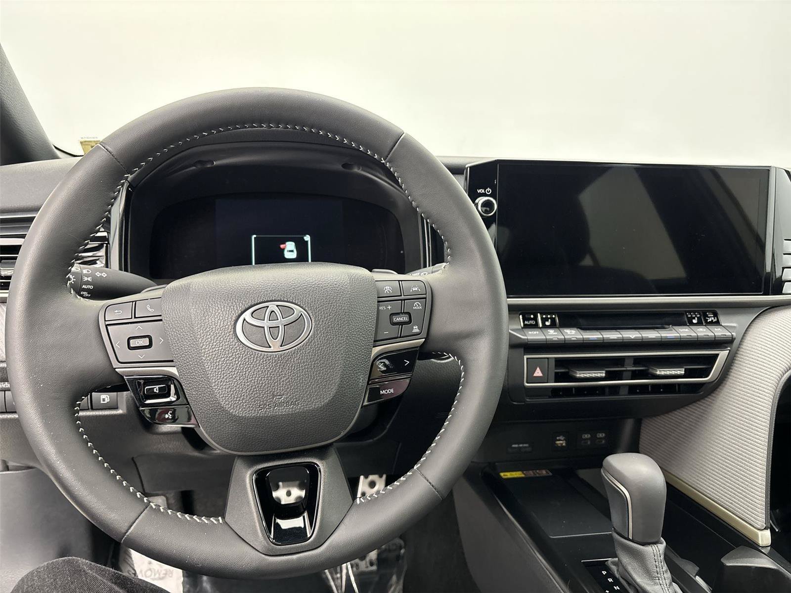 Used 2025 Toyota Camry SE w/ Multimedia Upgrade Package AWD/4WD image 22