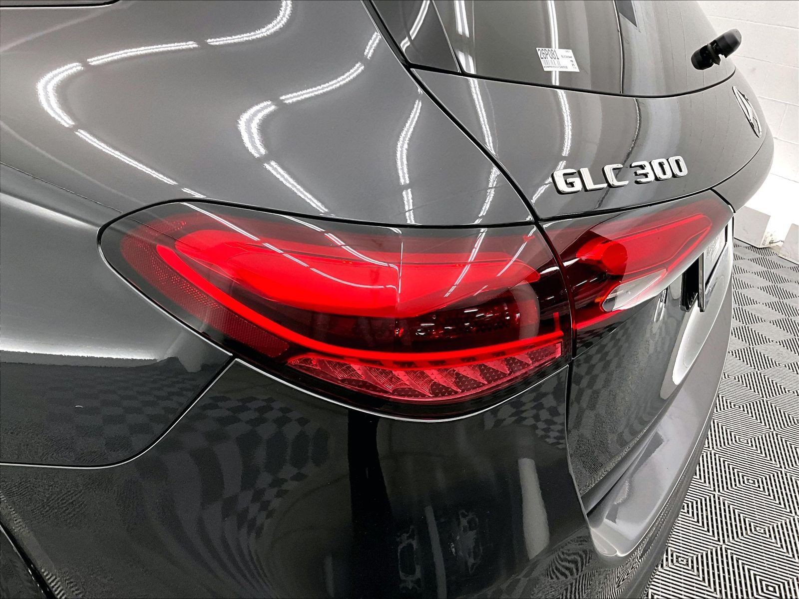 Certified 2025 Mercedes-Benz GLC 300 4MATIC w/ AMG Line image 27