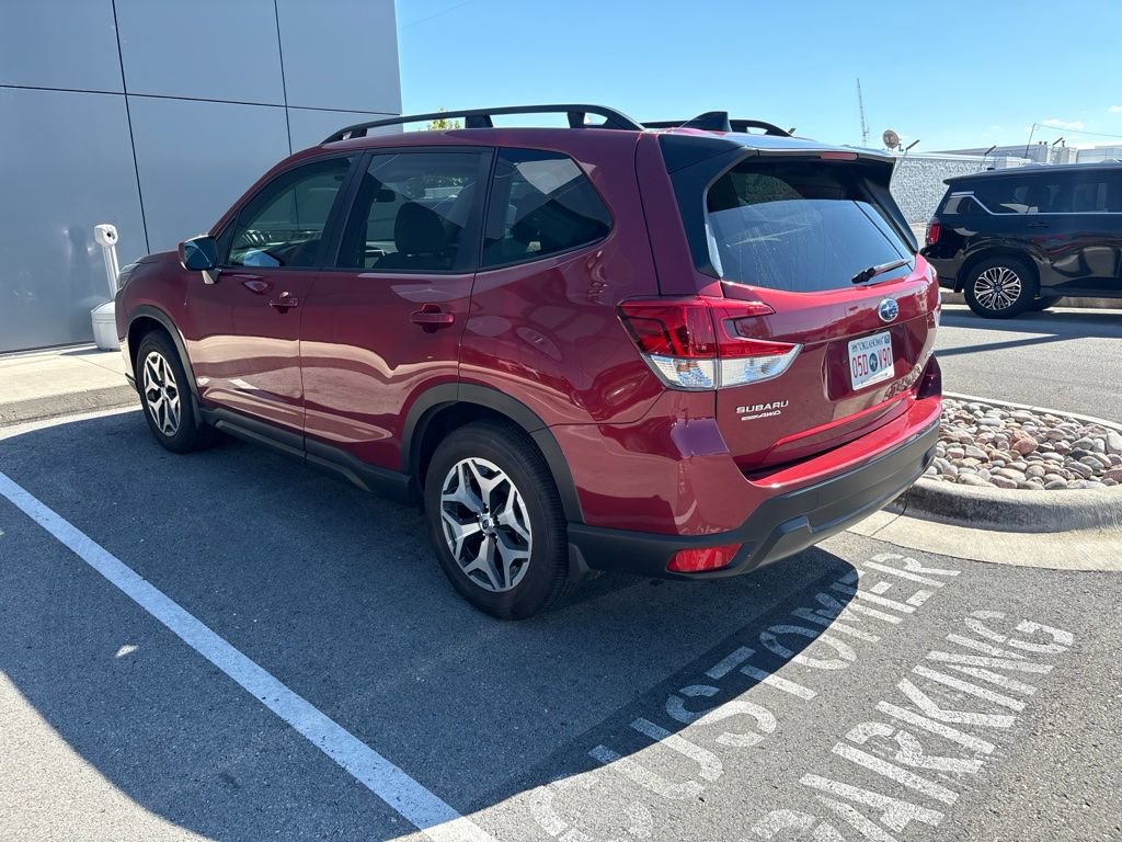 Used 2024 Subaru Forester Premium AWD/4WD image 5