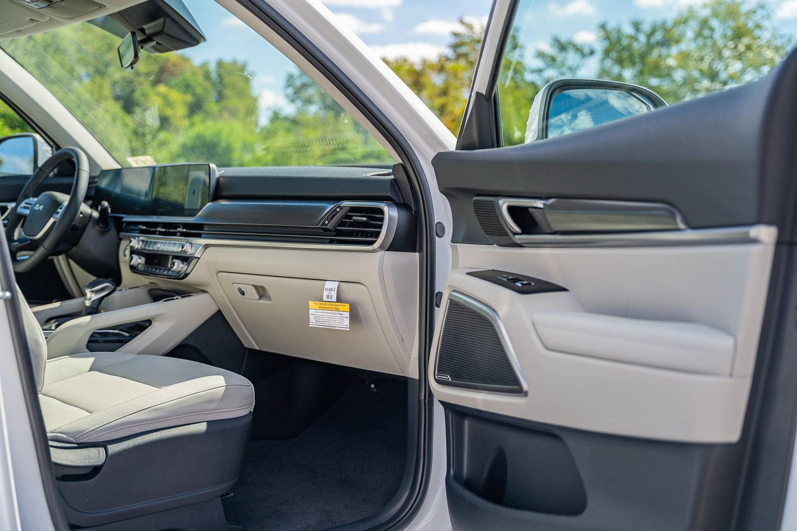 New 2025 Kia Telluride S image 7