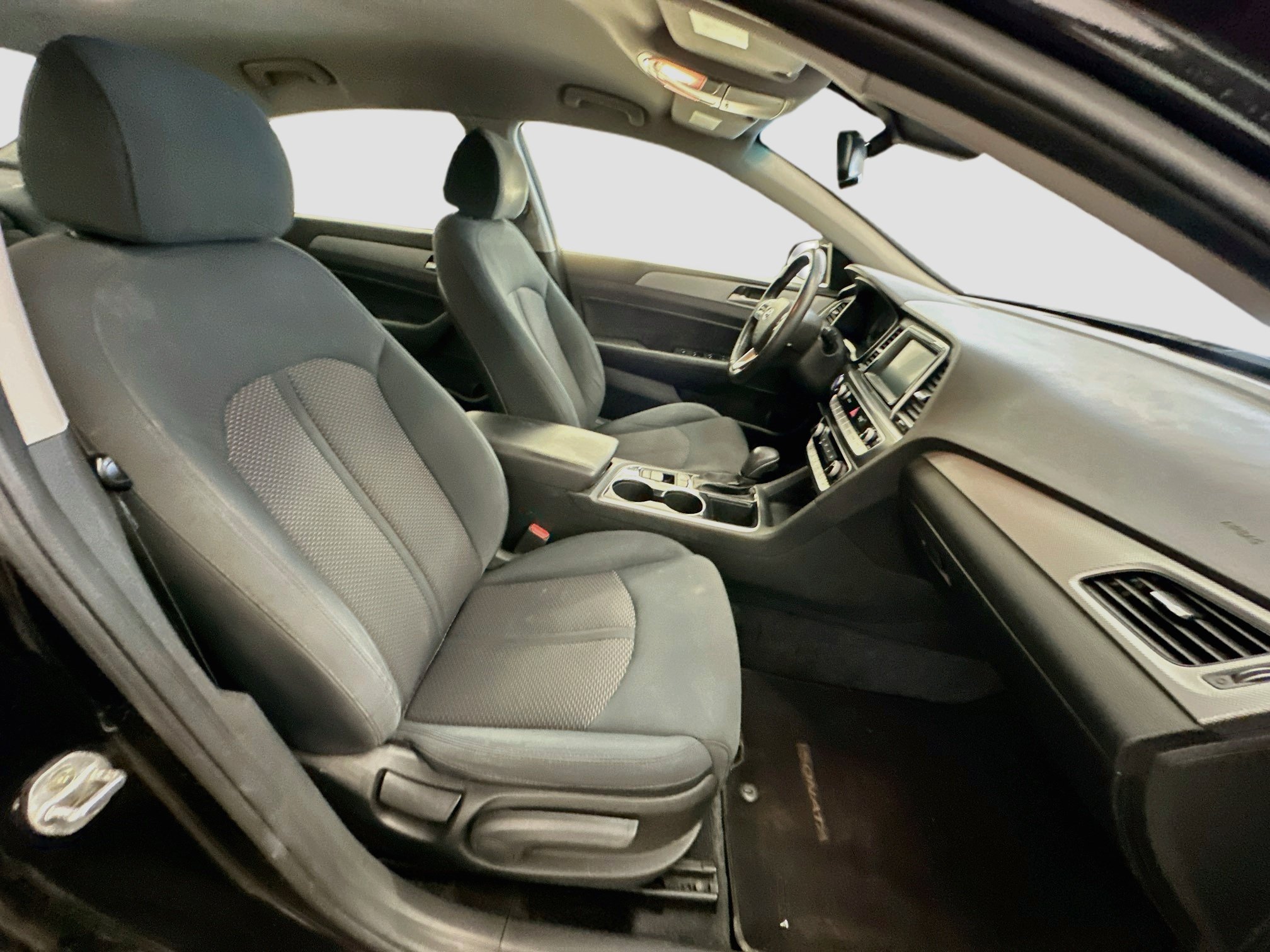 Used 2018 Hyundai Sonata SEL w/ Tech Package 02 FWD image 31