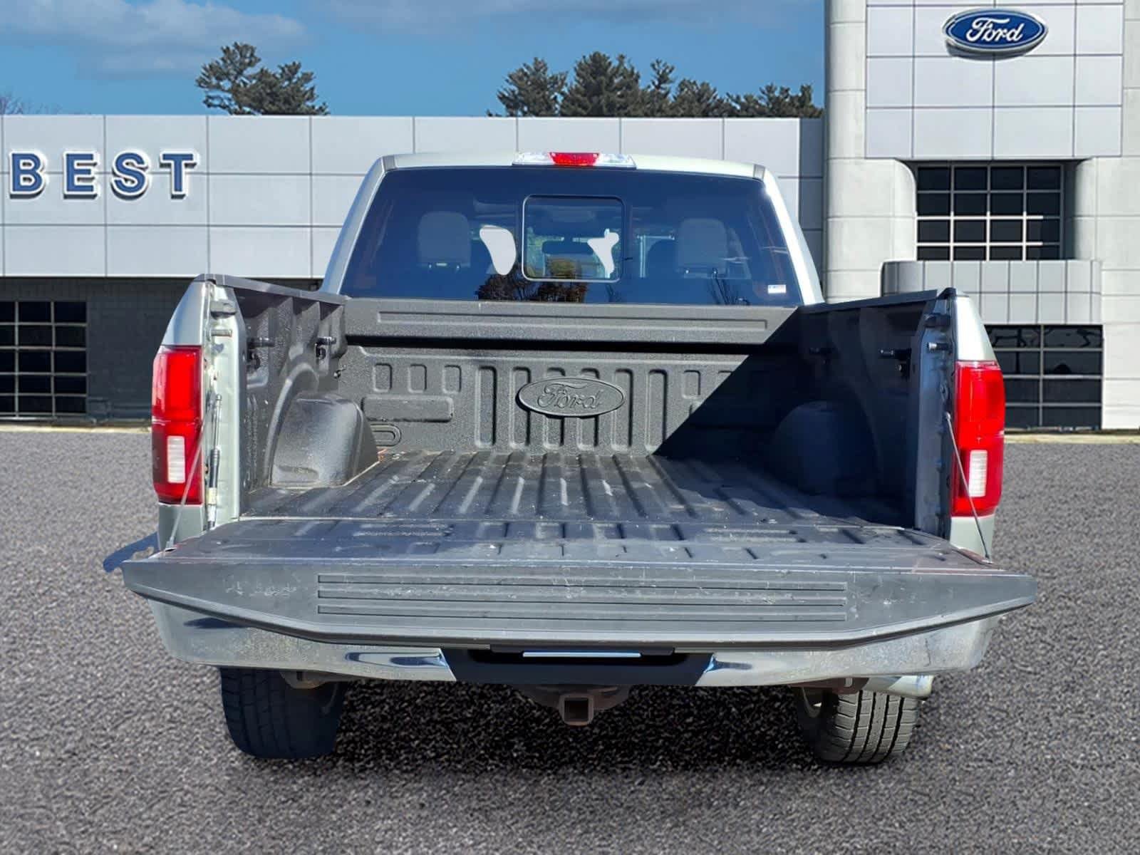 Used 2019 Ford F150 XLT w/ Equipment Group 302A Luxury AWD/4WD image 6