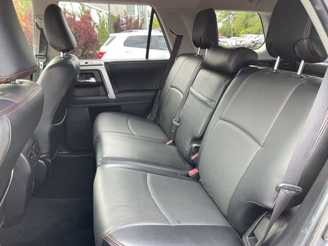Used 2020 Toyota 4Runner SR5 AWD/4WD image 22