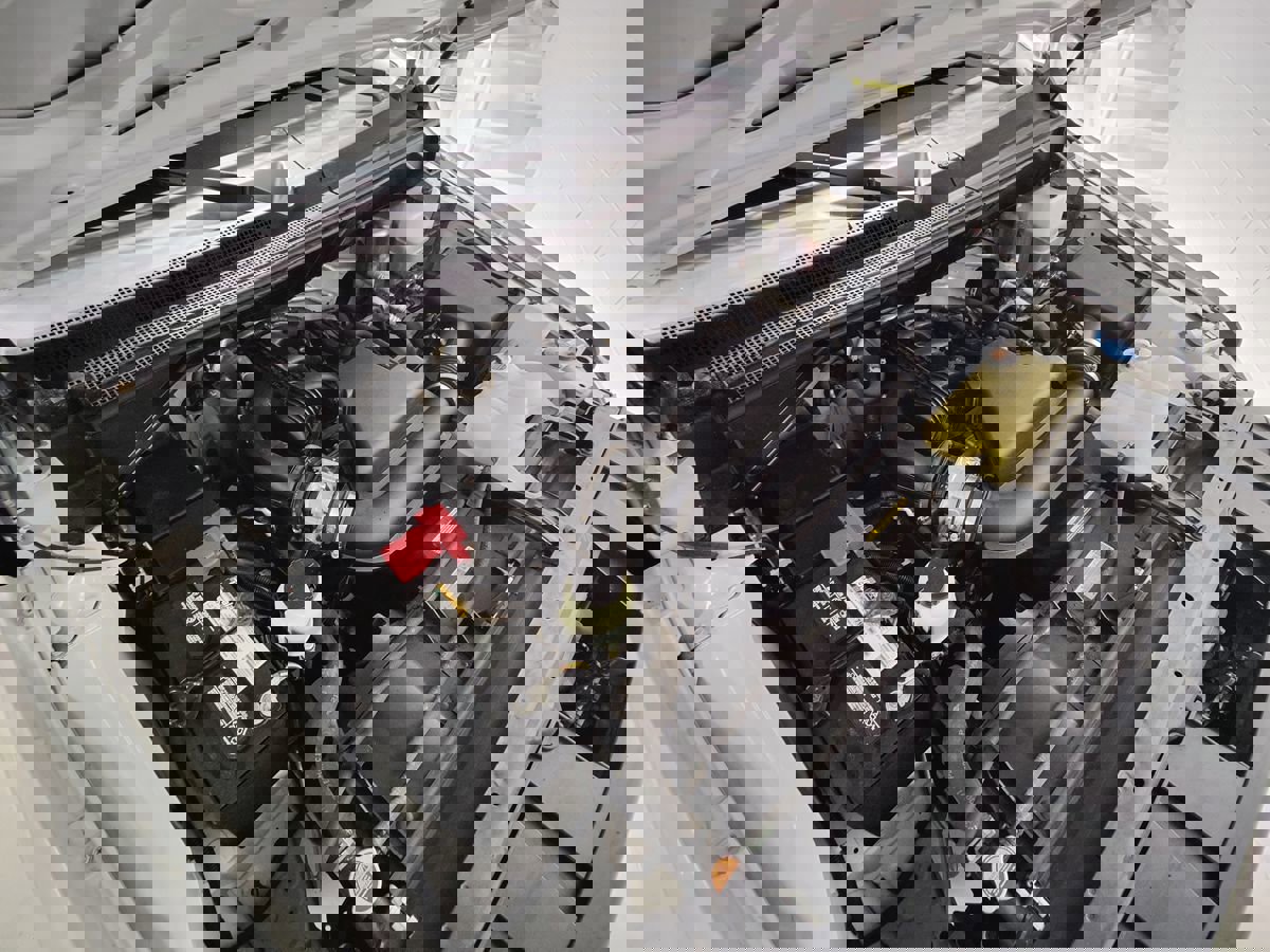 Used 2021 Nissan NV 2500 SV image 4