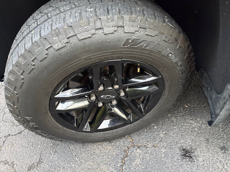 Used 2019 Chevrolet Silverado 1500 LT Trail Boss AWD/4WD image 39