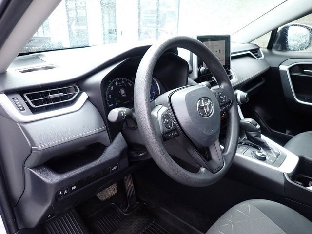 Used 2024 Toyota RAV4 XLE w/ Convenience Package image 14