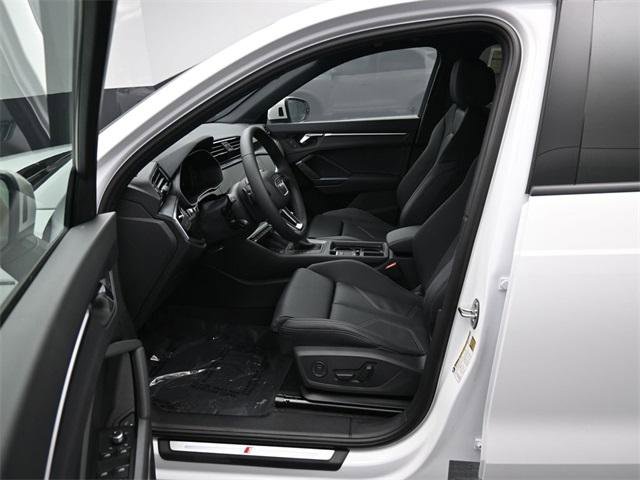 New 2025 Audi Q3 2.0T Premium image 9