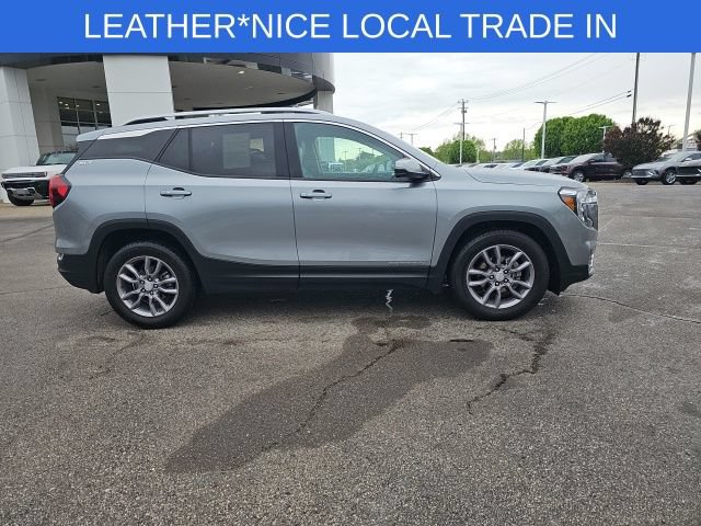 Used 2024 GMC Terrain SLT FWD image 24