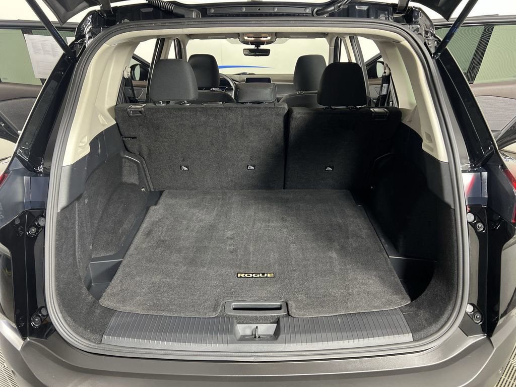 Used 2023 Nissan Rogue S image 24