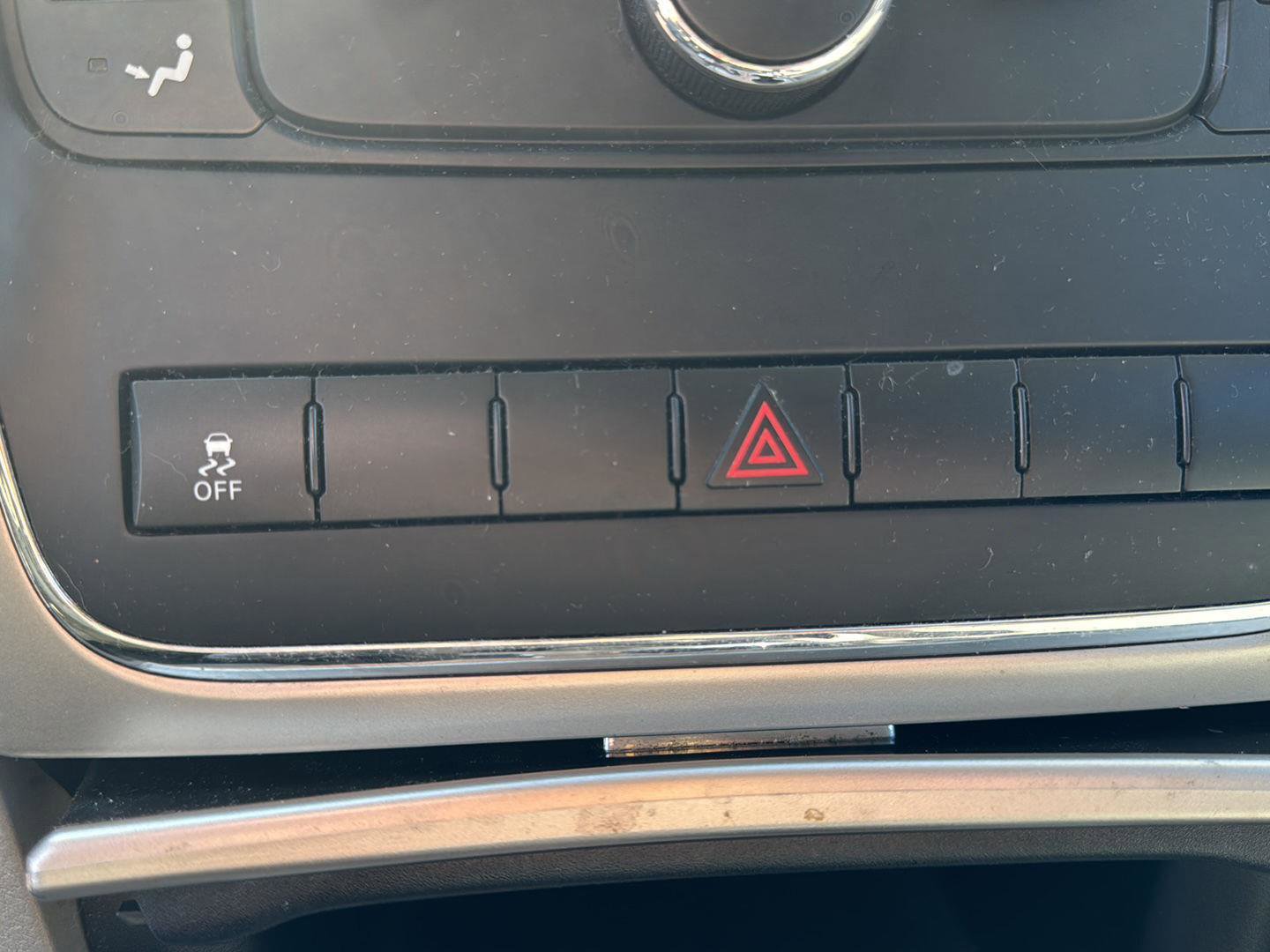 Used 2012 Jeep Grand Cherokee Laredo image 15