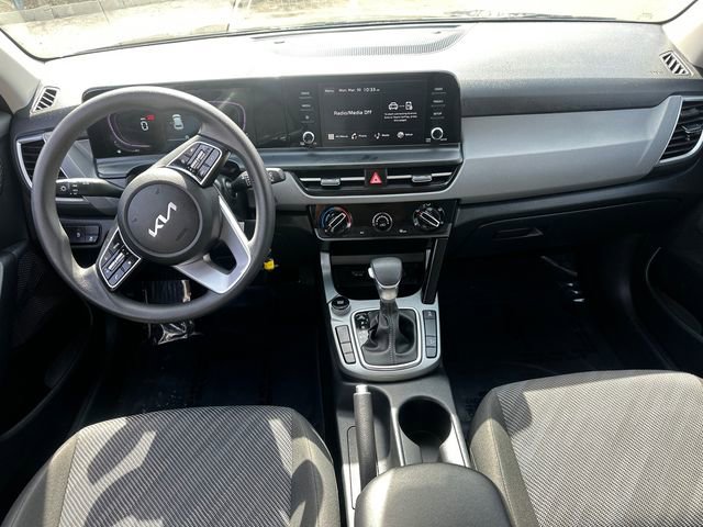 Used 2024 Kia Seltos LX image 19