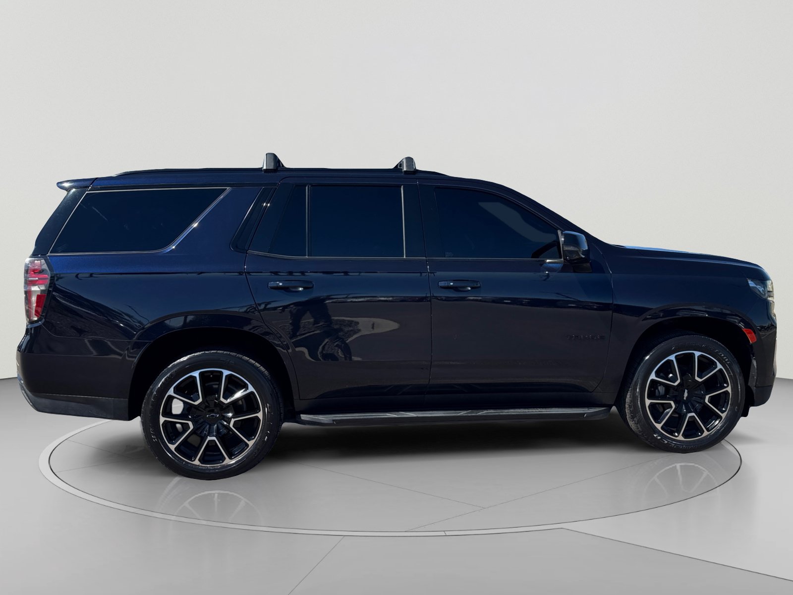 Used 2022 Chevrolet Tahoe RST w/ Luxury Package AWD/4WD image 6