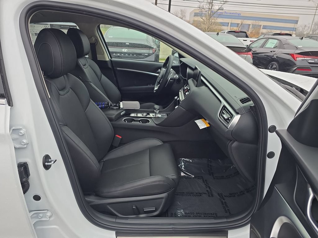 Used 2026 Genesis G70 2.5T AWD/4WD image 24