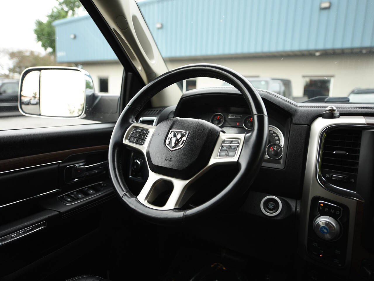 Used 2016 RAM 1500 Laramie w/ Convenience Group AWD/4WD image 19