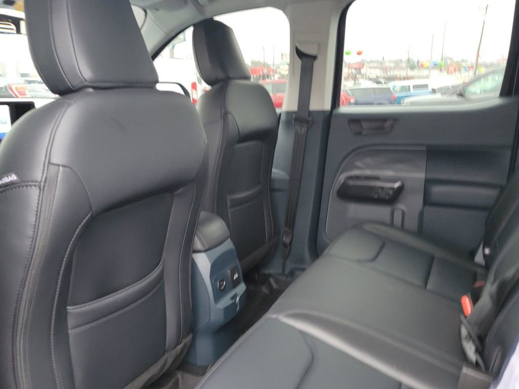 Certified 2024 Ford Maverick Lariat w/ Black Appearance Package image 8