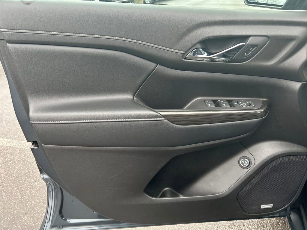 Used 2019 GMC Acadia SLT image 21