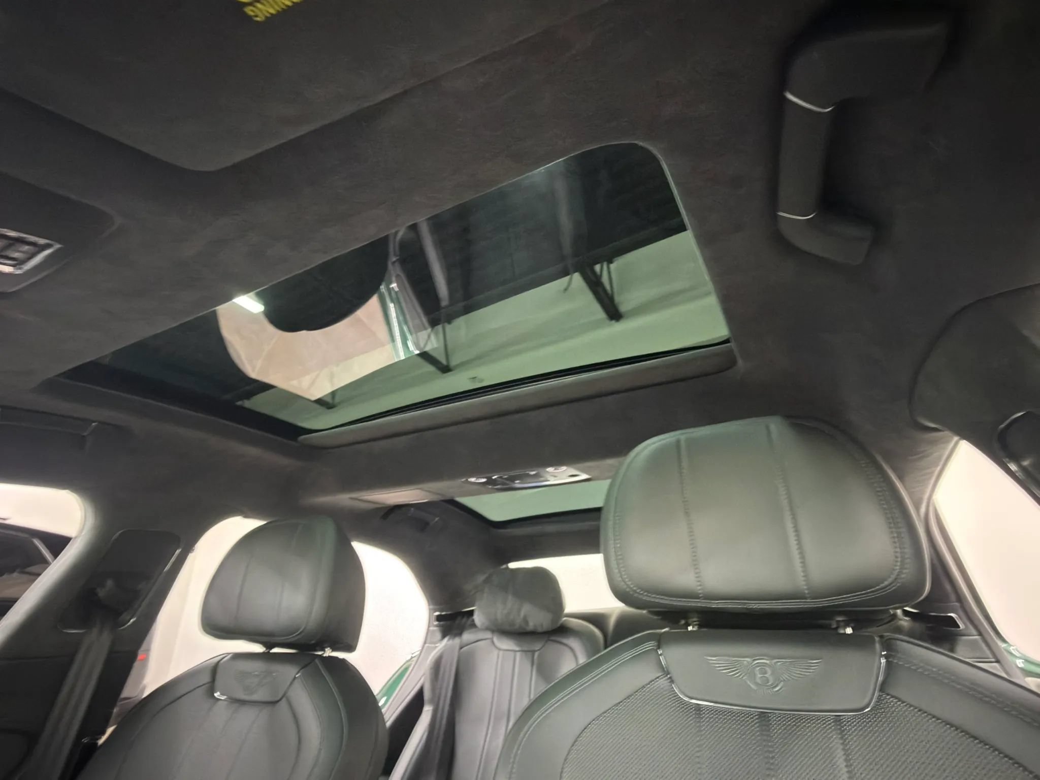 Used 2022 Bentley Flying Spur V8 AWD/4WD image 44