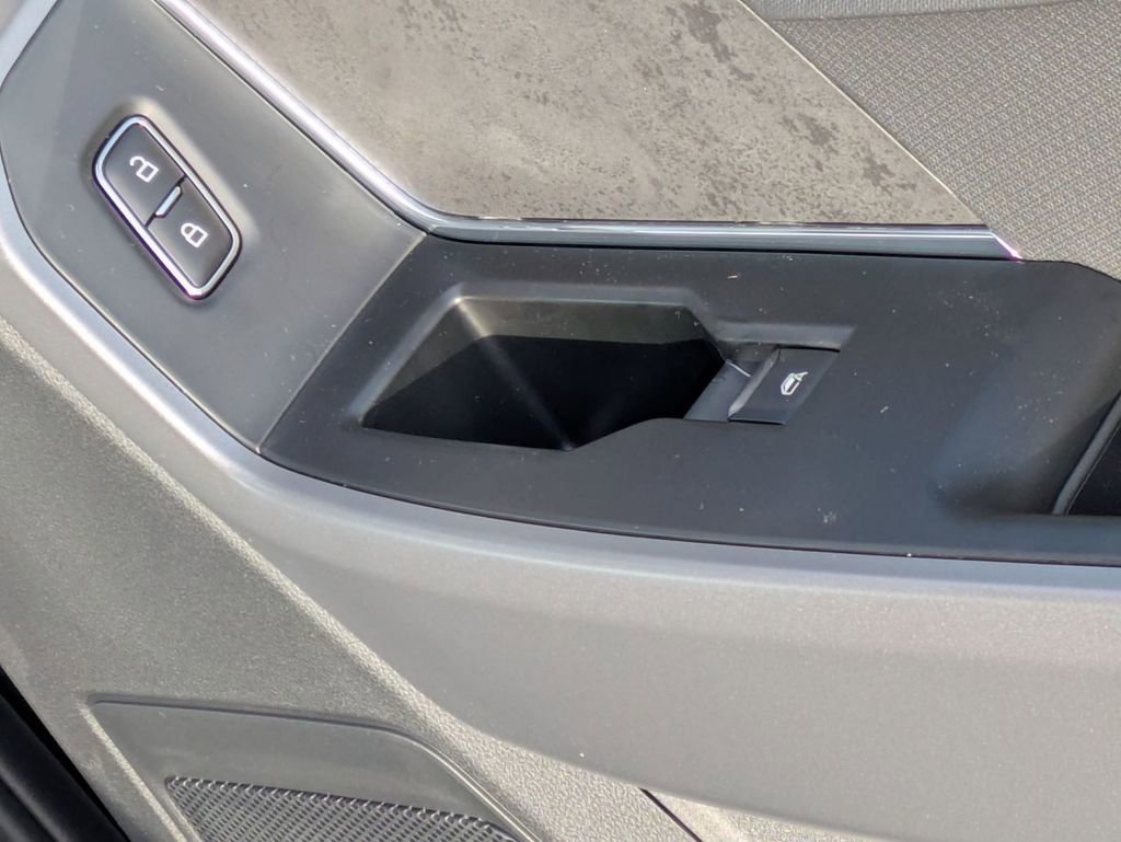 New 2026 Ford F150 XLT w/ Equipment Group 302A MID image 47