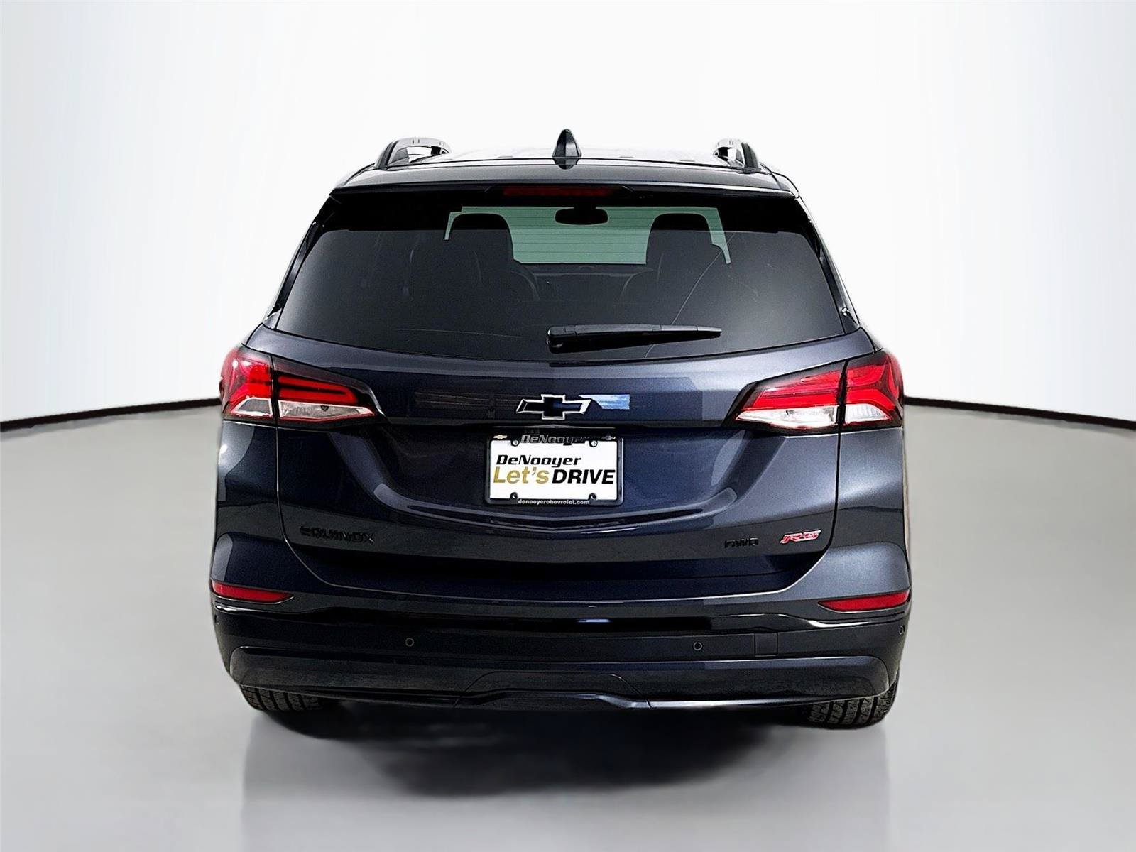 Used 2023 Chevrolet Equinox RS AWD/4WD image 8