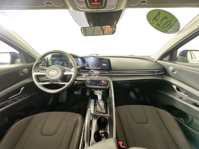 Used 2024 Hyundai Elantra SEL FWD image 10